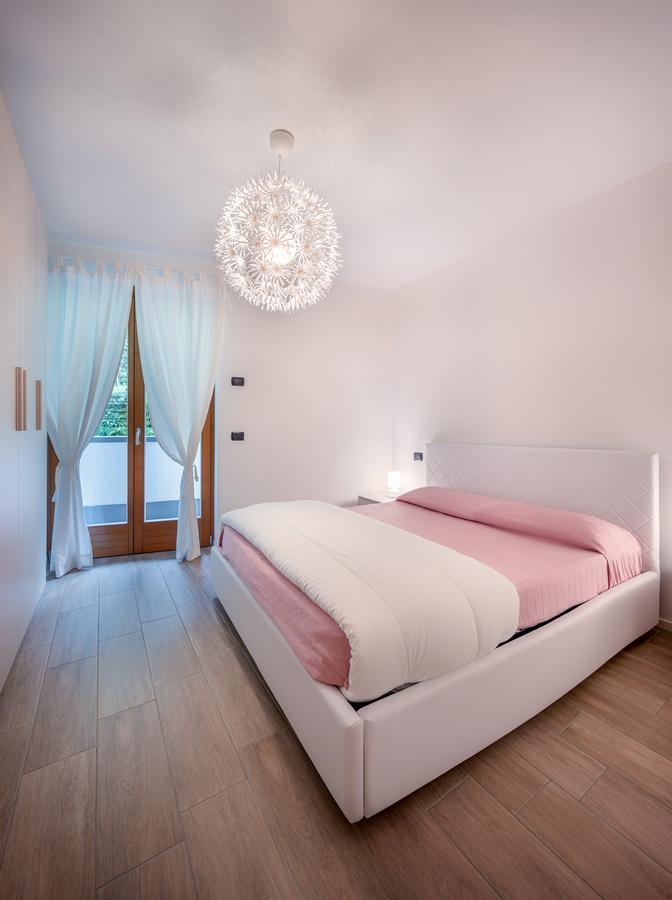 Residenza Finestra Sul Parco Apartment โกมาโนแตร์เม ภายนอก รูปภาพ